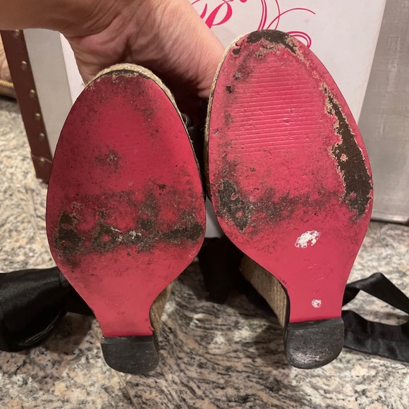 Paris Hilton Venus Black Satin Wedge Heels Size 8 - Picture 4 of 4